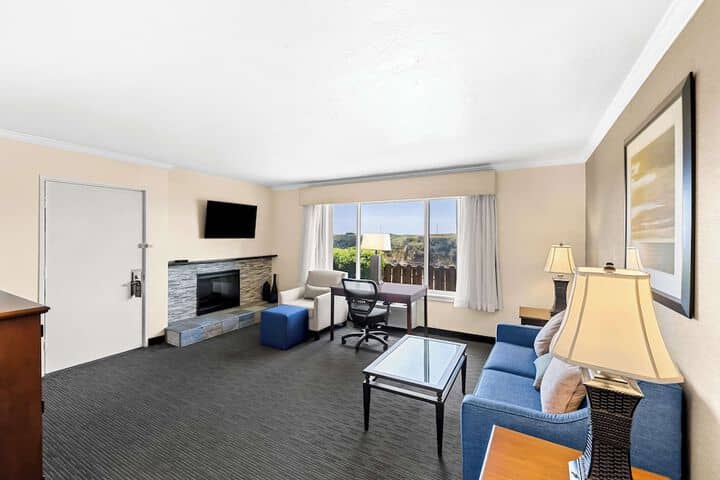 Room 26 of 47