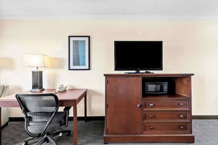 Room 18 of 47