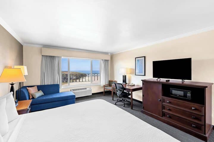 Room 19 of 47
